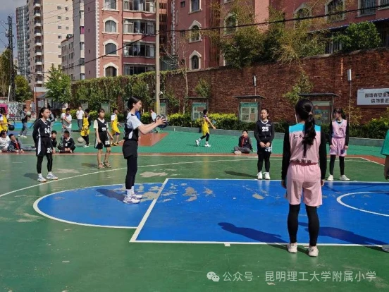 如何安排篮球主力的赛季前训练_0